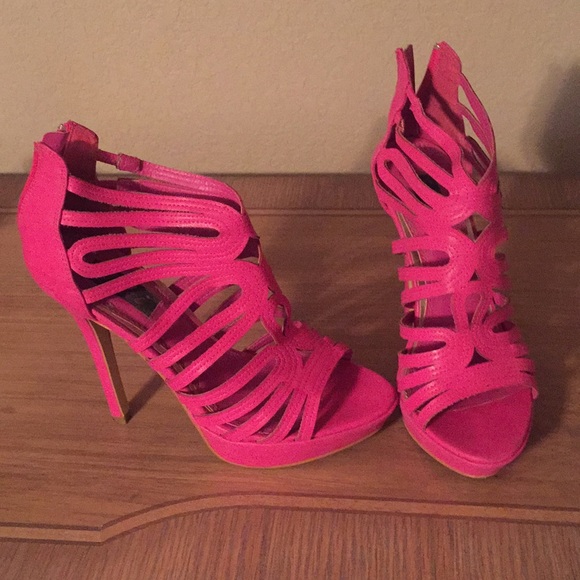 Pink heels - Picture 3 of 5